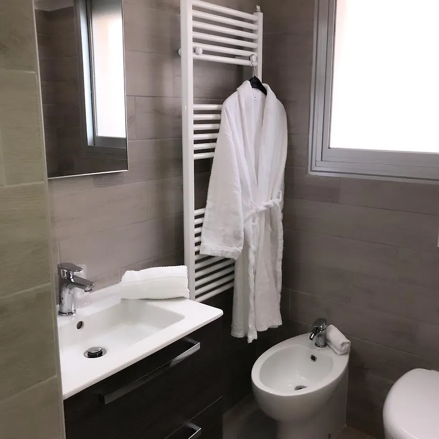 ***  Hotel Le Dauphin Menton France