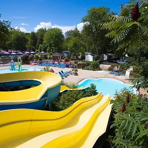 https://le-camping-des-3-lacs.hotels-rhonealpes.com